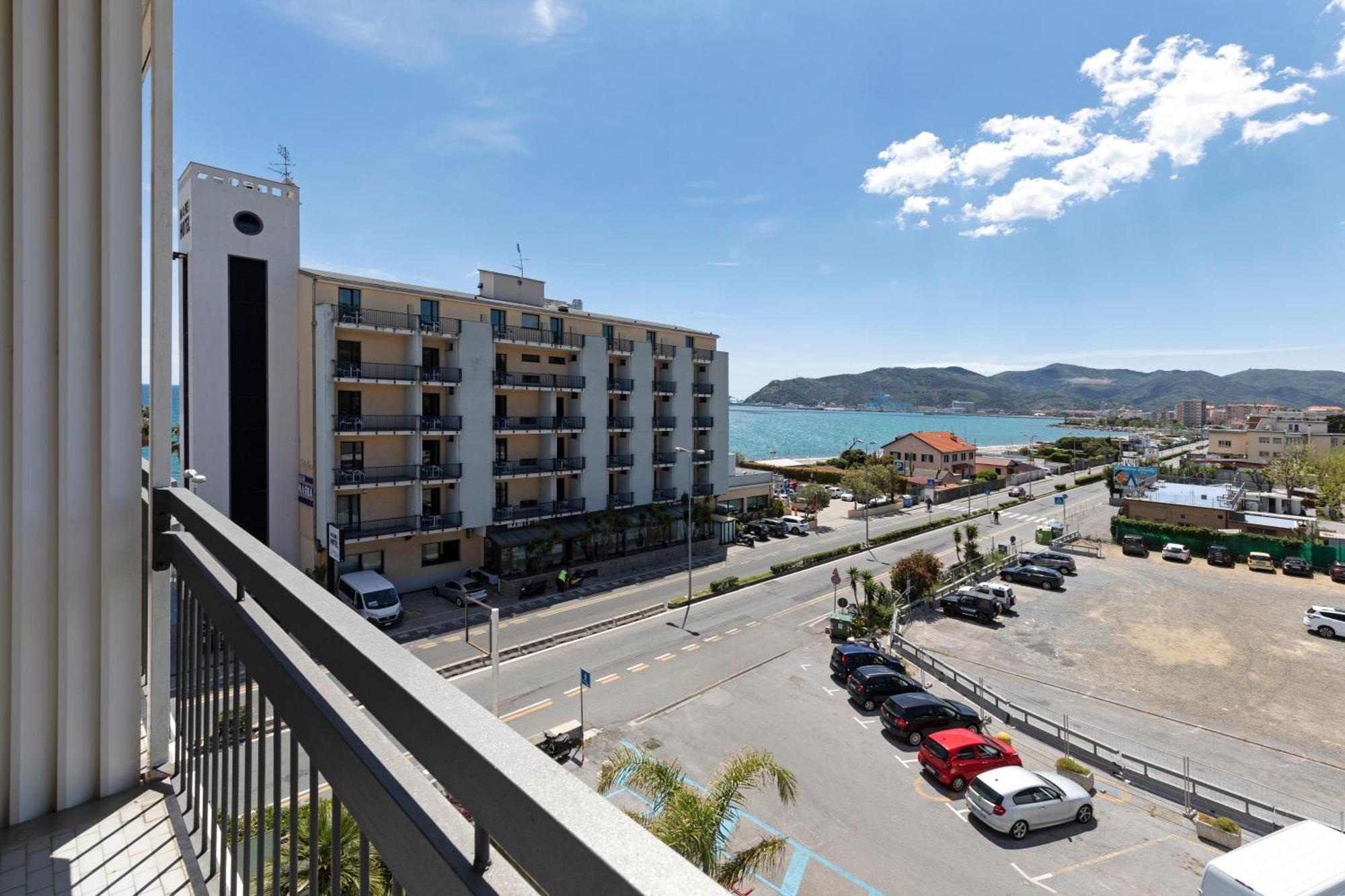 B&B Hotel Savona Eksteriør bilde