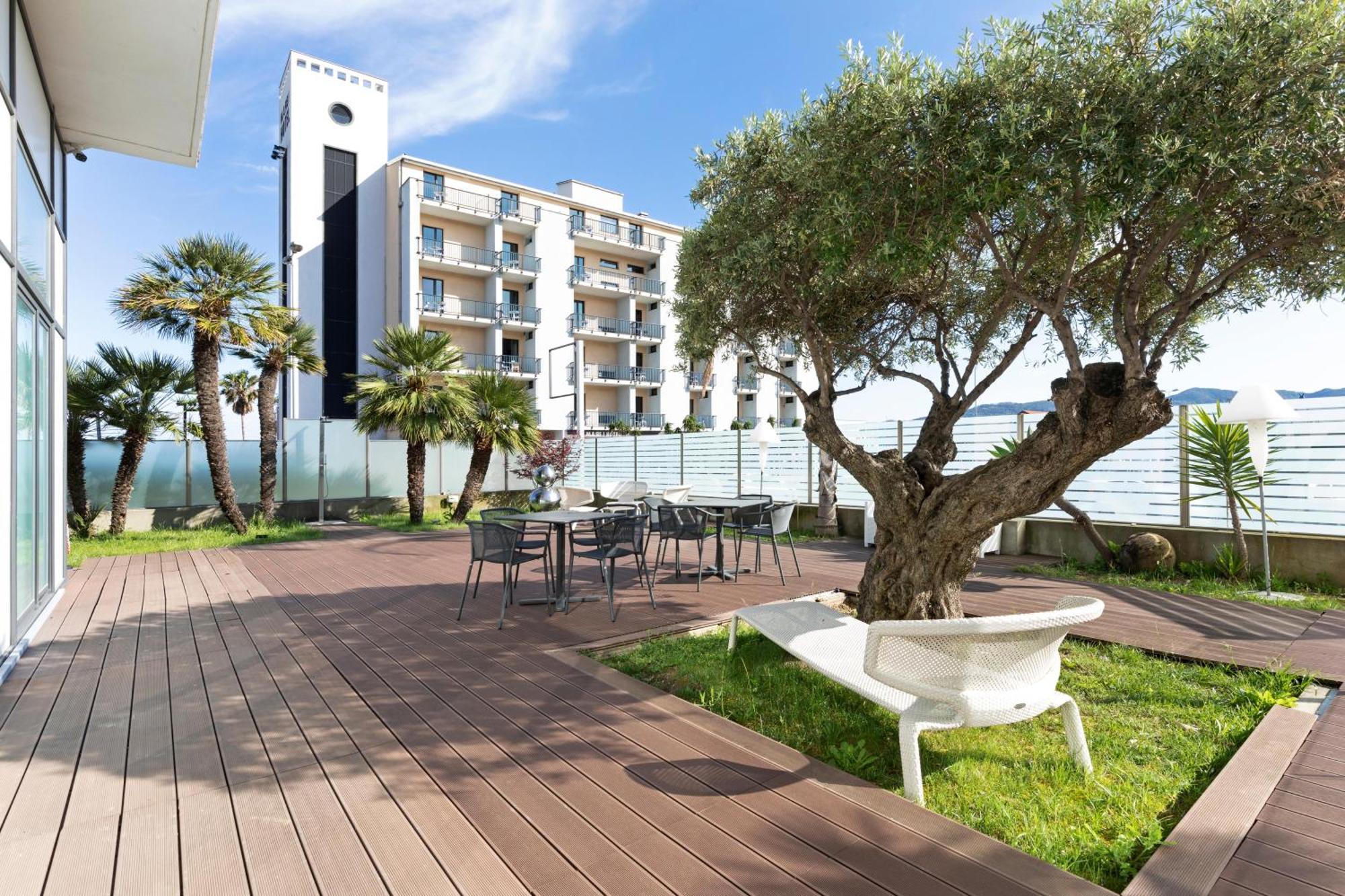 B&B Hotel Savona Eksteriør bilde